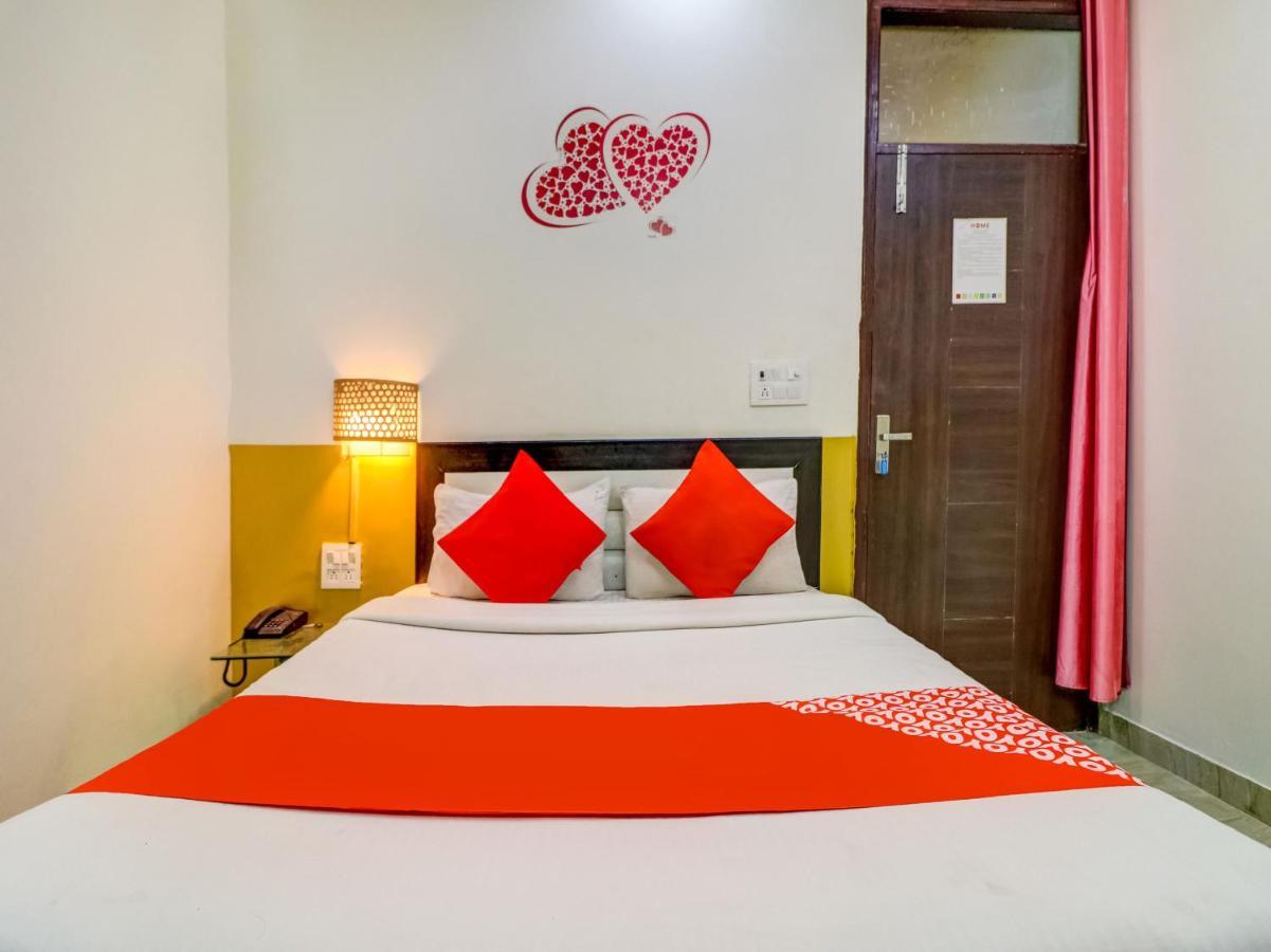 Готель Oyo 74060 Taj Residency Нью-Делі Екстер'єр фото